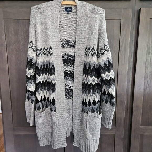 American Eagle Cardigan Sweater Women Open Front Aztec Chunky Pockets Long AEO - Picture 1 of 13